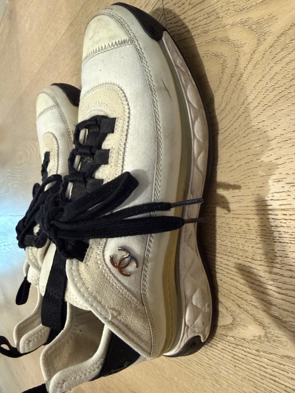 CHANEL White and Black Low-Top Lace-Up Sneakers - Picture 2 of 3